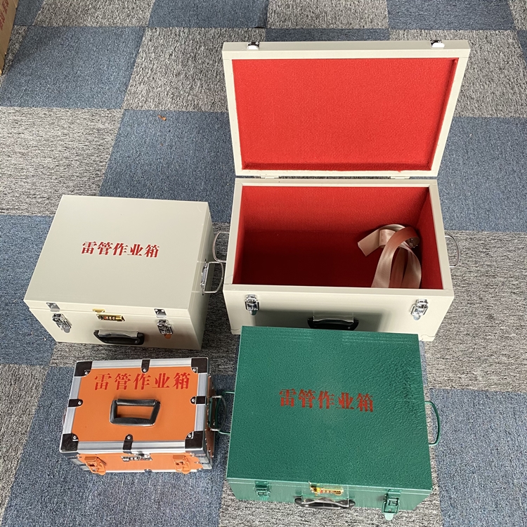 陵川爆破工程作业箱如何选择？玻璃钢与传统材质的全面对比